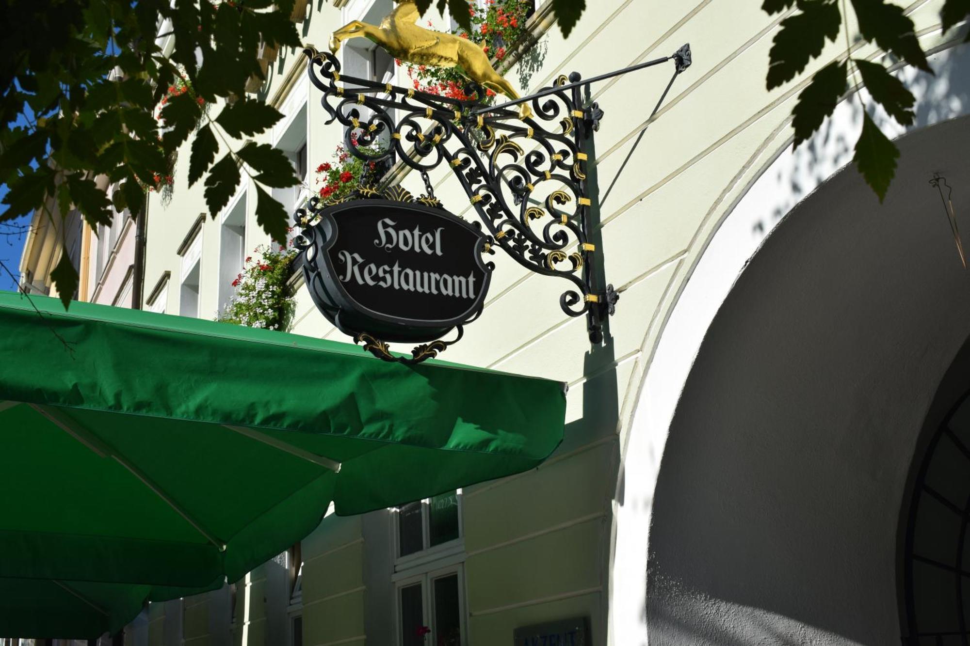 Akzent Hotel Goldner Hirsch Kamenz Exterior foto