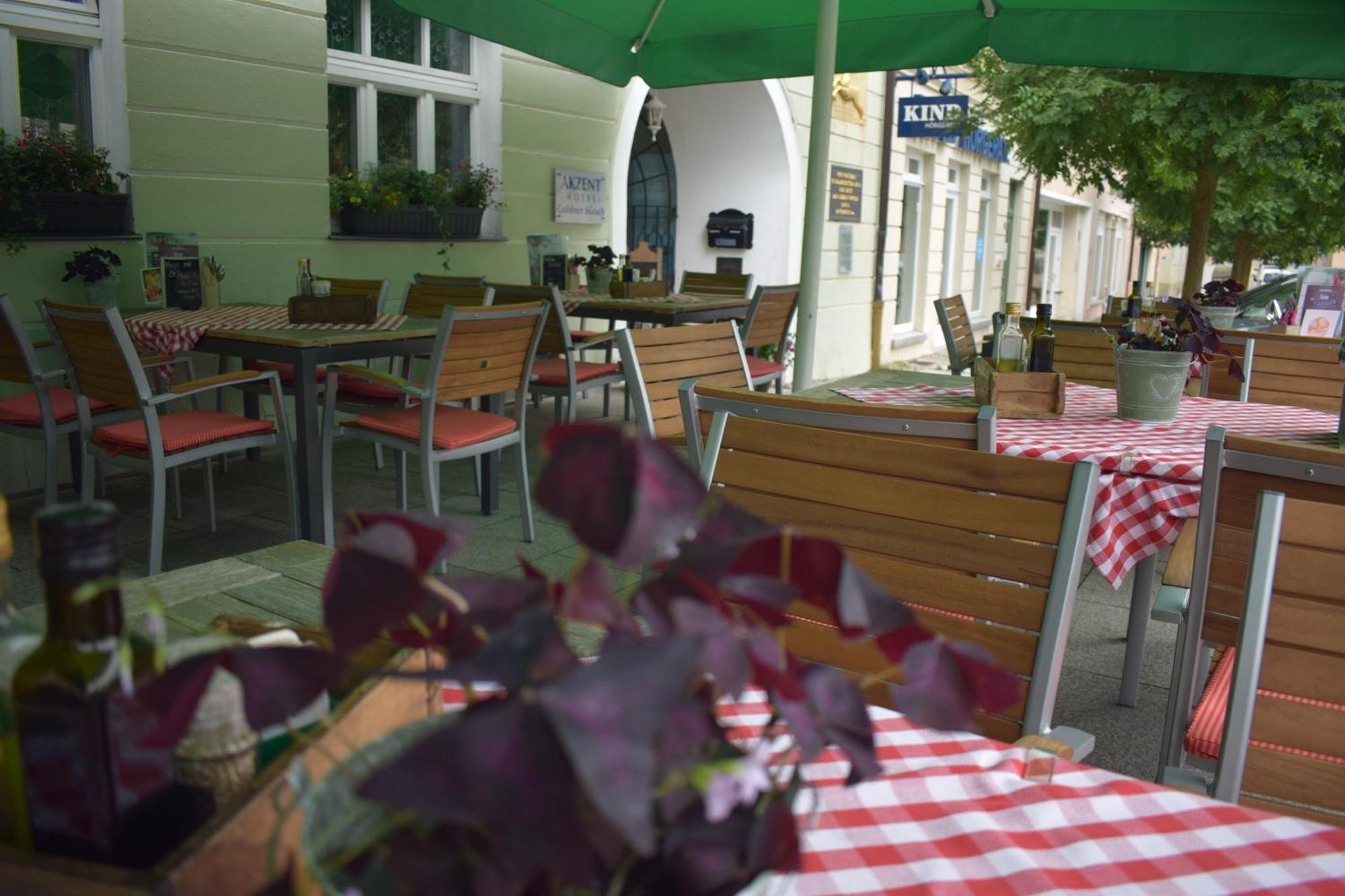 Akzent Hotel Goldner Hirsch Kamenz Exterior foto
